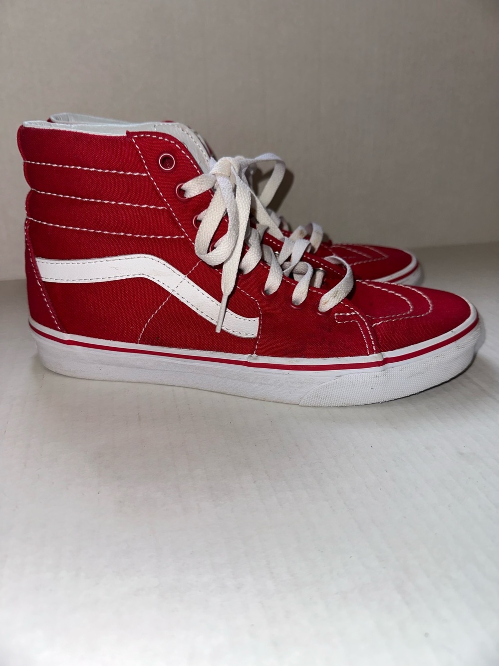 VANS Sk8-Hi Skate Red Women’s 9 Mens 7.5 Skate Sneaker High Top